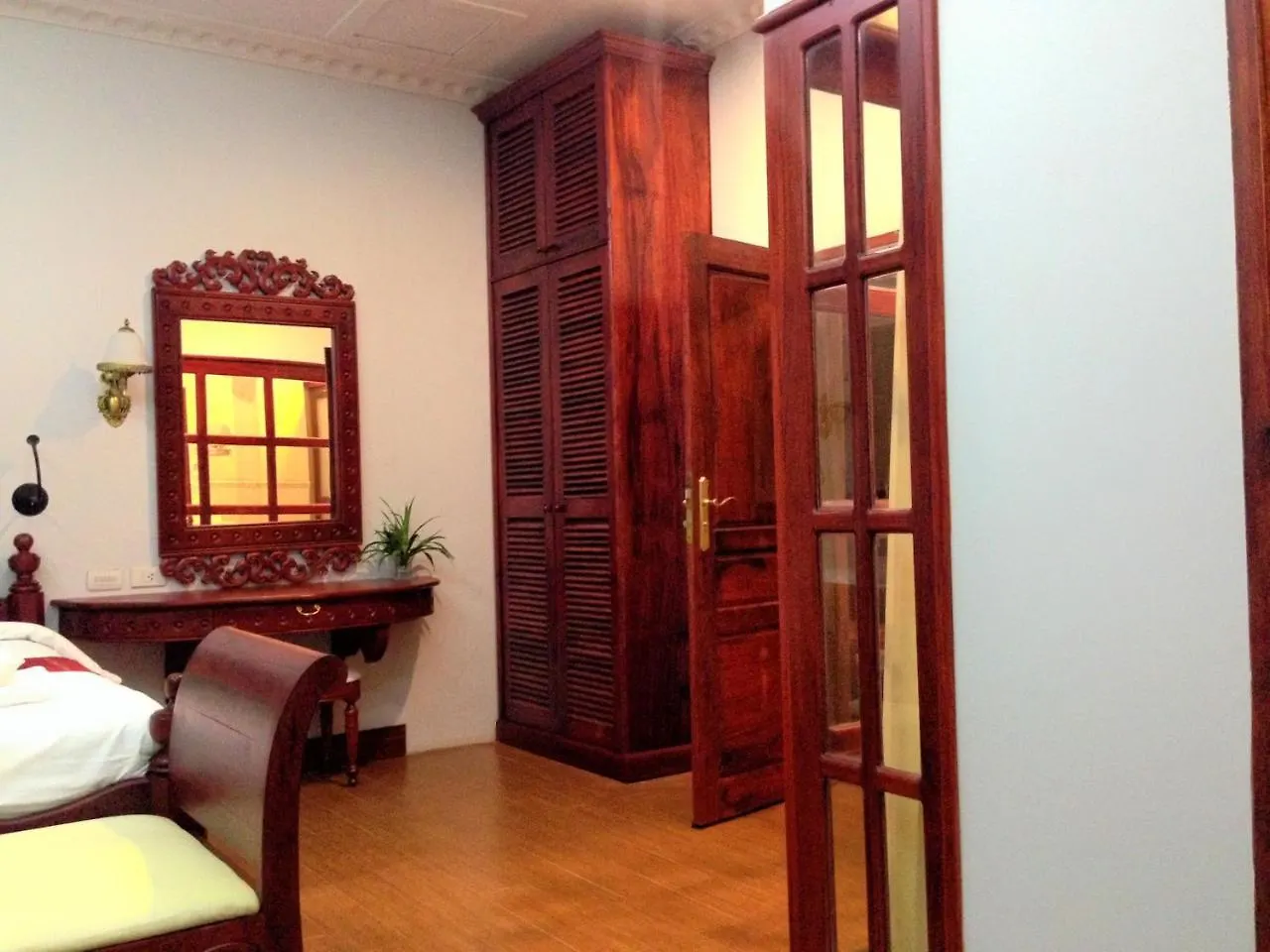 *** Inn The View Pavilion Luang Prabang Laos